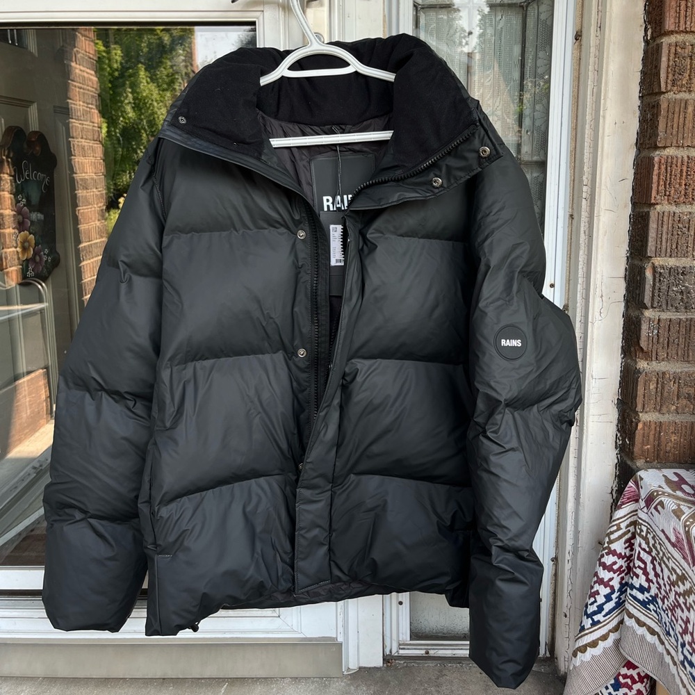 NWT RAINS Ecodown Logo Boxy Black Puffer